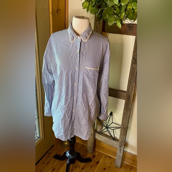 💥Austin Reed Classics SILK Striped Button Down Peter Pan Collar Shirt💥 - Picture 1 of 7